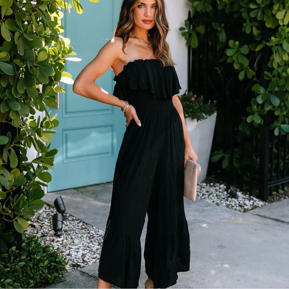 American Eagle Stylish Black Strapless Jumpsuit - Picture 11 of 15